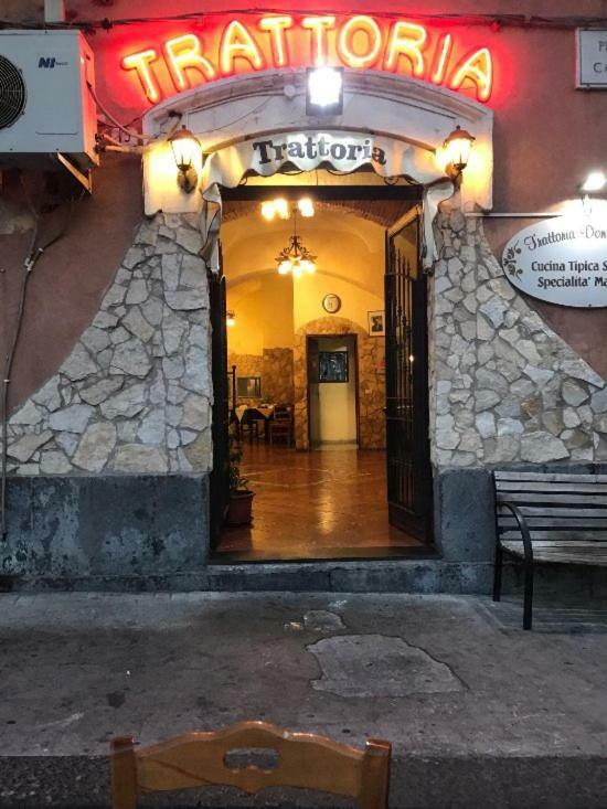 Gisira Apartments Al Borgo Catania Ngoại thất bức ảnh